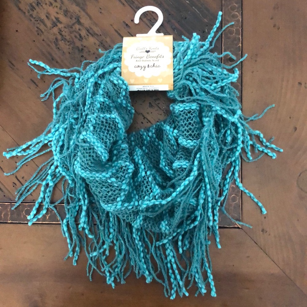 Infinity scarf